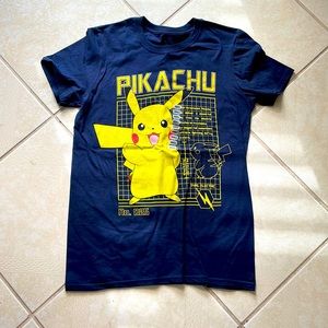 Pikachu t-shirt size small NWT